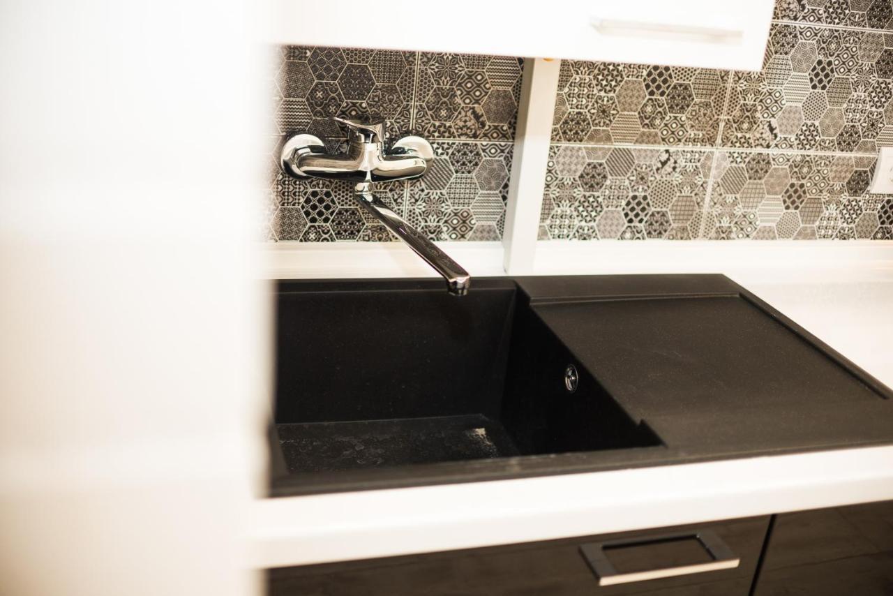 Modern Apartment Lviv Luaran gambar