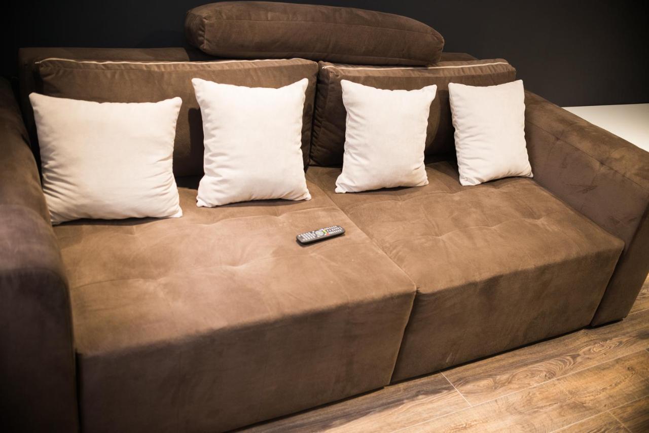Modern Apartment Lviv Luaran gambar